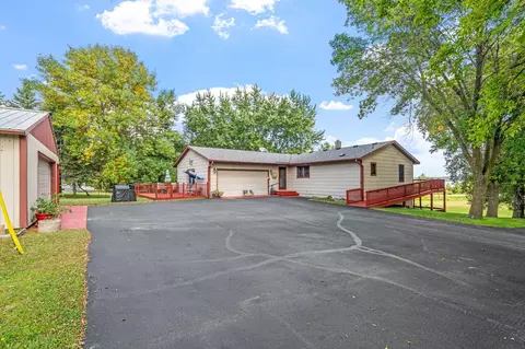 4614 56th St SW, Waverly, MN 55390
