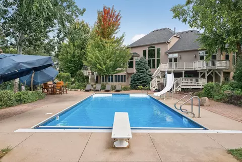 6155 Country Ln, Loretto, MN 55357