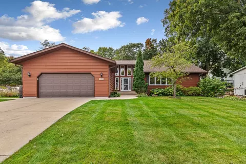 1501 Greenleaf Rd, Faribault, MN 55021