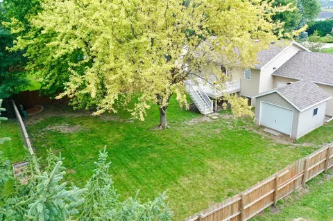 Exterior - 606 25th St SE, Willmar, MN 56201 photo 5 of 7