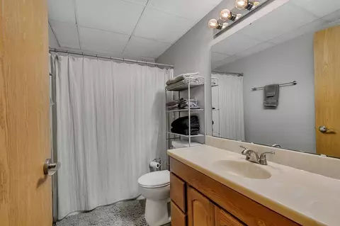 Bath - 606 25th St SE, Willmar, MN 56201 photo 2 of 2