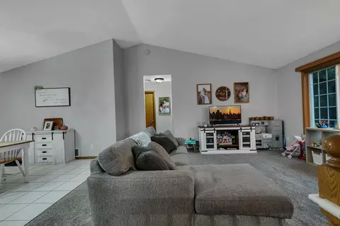 Living - 606 25th St SE, Willmar, MN 56201 photo 1 of 4
