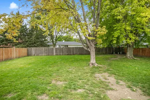 Exterior - 606 25th St SE, Willmar, MN 56201 photo 4 of 7