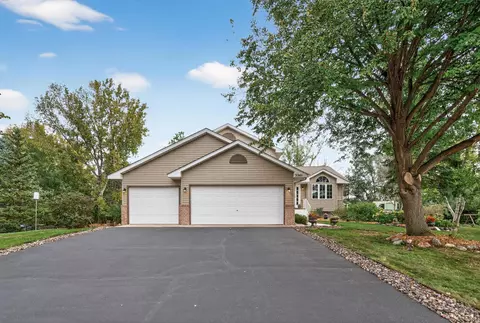 5241 Lexington Ct SE, Prior Lake, MN 55372