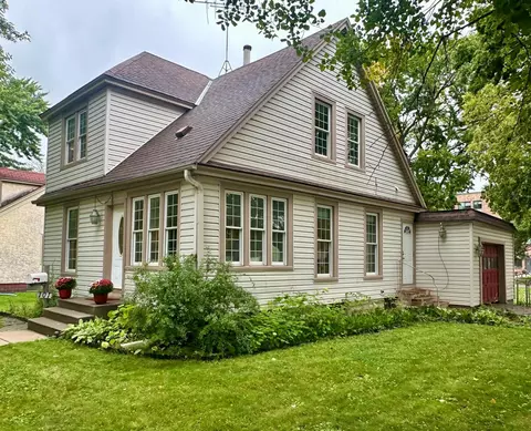 101 3rd St W, Jordan, MN 55352