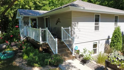 43929 Cedarcrest Trl, Harris, MN 55032