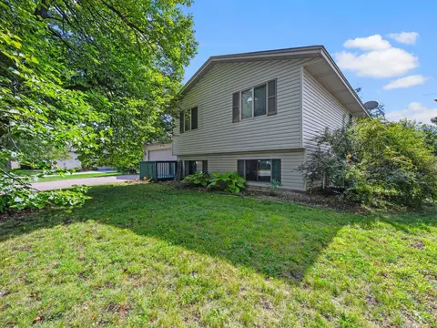10955 97th Pl N, Maple Grove, MN 55369