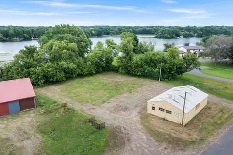 1490 Comstock Ave, Cumberland, WI 54829