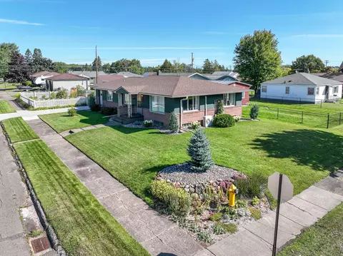 531 12th Ave, Two Harbors, MN 55616