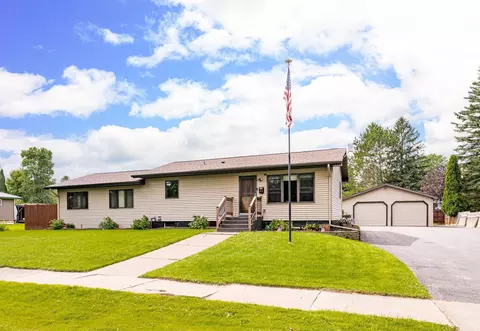 327 102nd Ave W, Duluth, MN 55808