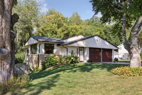 11408 Oberlin Rd, Minnetonka, MN 55305