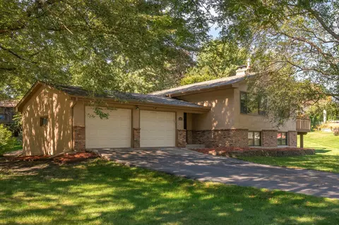 2001 Toledo Ave N, Golden Valley, MN 55422