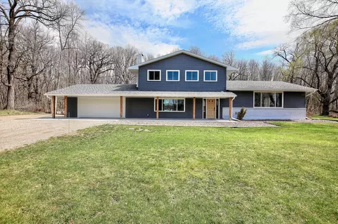 25755 E Comfort Dr, Chisago City, MN 55013