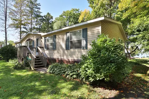 801 E Lake St, Osakis, MN 56360