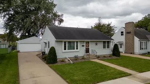 1820 1st Ave NE, Austin, MN 55912