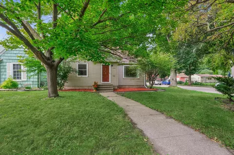 2958 NE Stinson Blvd, Minneapolis, MN 55418