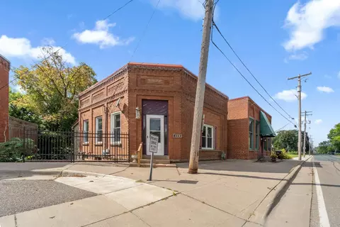103 N Main St, Center City, MN 55012