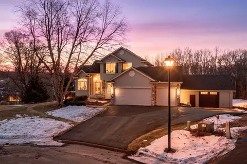 5818 212th St N, Forest Lake, MN 55025