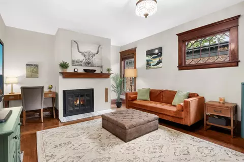 28 Saint Albans St N #4N, Saint Paul, MN 55104