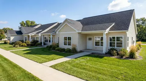 421 Ford St E, Northfield, MN 55057