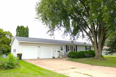 1520 N Elm St, Fairmont, MN 56031