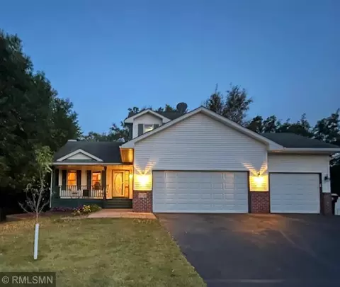 6213 267th Ct, Wyoming, MN 55092