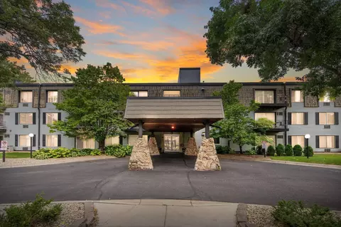 183 Little Canada Rd E #315, Little Canada, MN 55117