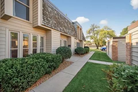 6347 Barrie Rd, Edina, MN 55435