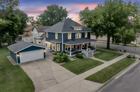 302 E 1st St, Fairmont, MN 56031