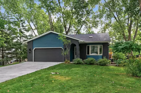 6580 Falstaff Ter, Woodbury, MN 55125