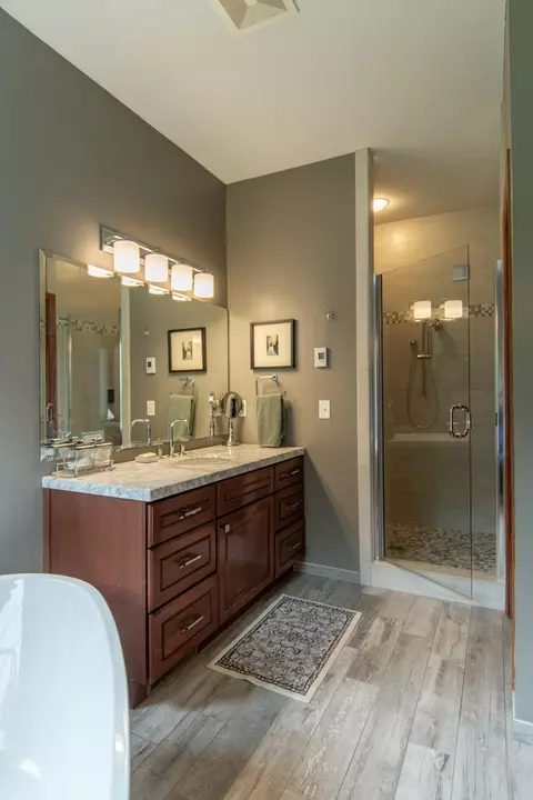 Bath - 41844 255th Ave, Mcgregor, MN 55760 photo 3 of 9