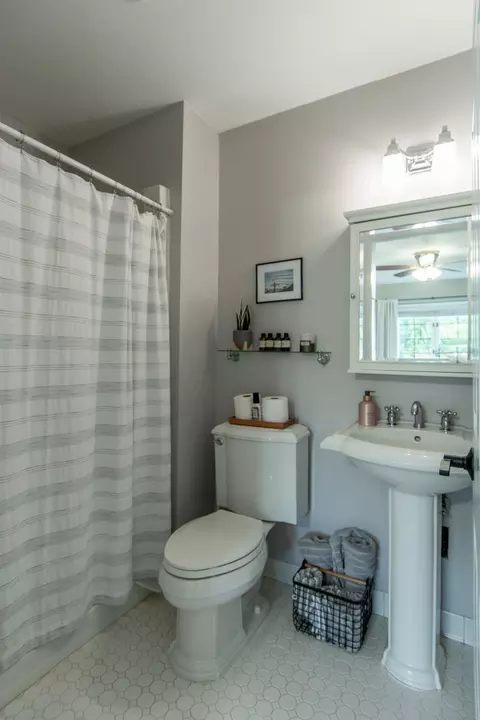 Bath - 41844 255th Ave, Mcgregor, MN 55760 photo 8 of 9