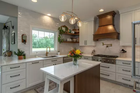 Kitchen - 41844 255th Ave, Mcgregor, MN 55760 photo 5 of 8