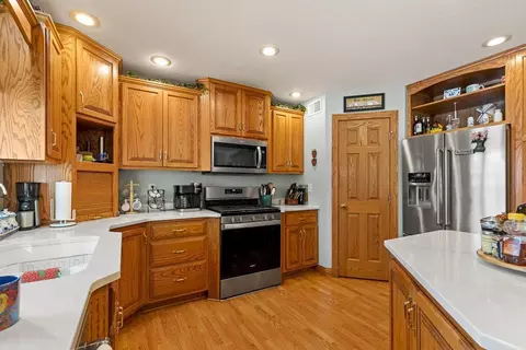 Kitchen - 1105 David Dr, Marshall, MN 56258 photo 4 of 9