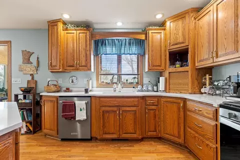 Kitchen - 1105 David Dr, Marshall, MN 56258 photo 6 of 9