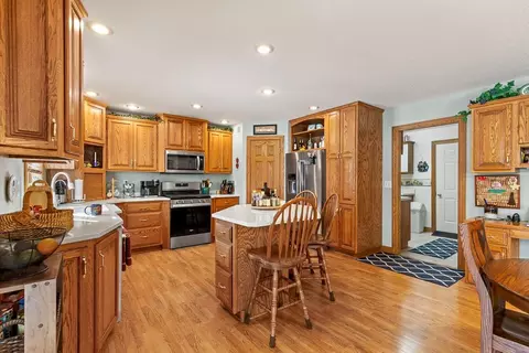 Kitchen - 1105 David Dr, Marshall, MN 56258 photo 2 of 9