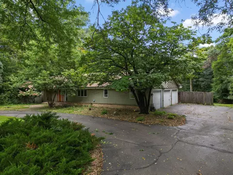 75 Birch Bluff Rd, Tonka Bay, MN 55331