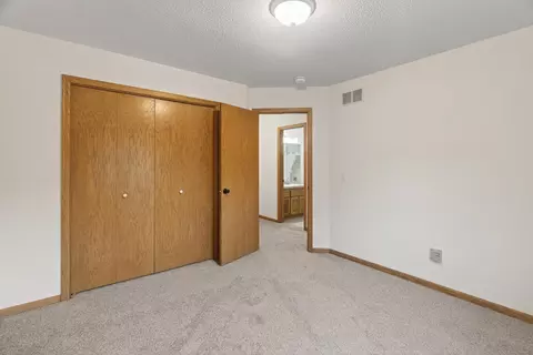 2490 Adele St, Maplewood, MN 55109 photo 34
