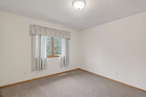 2490 Adele St, Maplewood, MN 55109 photo 33