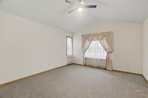 2490 Adele St, Maplewood, MN 55109 photo 24