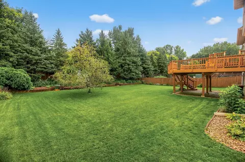 2490 Adele St, Maplewood, MN 55109 photo 46