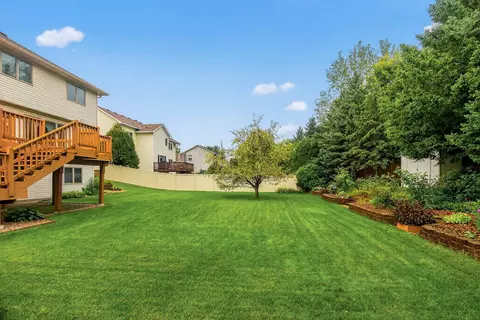 2490 Adele St, Maplewood, MN 55109 photo 42