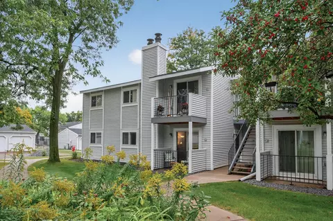 1740 Pleasant St #H, Lauderdale, MN 55113