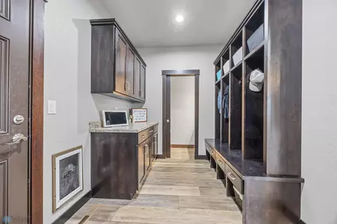 Entry Way - 120 Lindsey Ct, Mapleton, ND 58059 photo 2 of 5