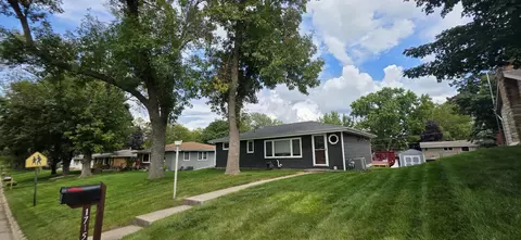 1715 Todd Ave, Albert Lea, MN 56007