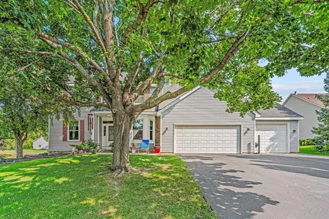 711 Stonebridge Cir, Eagan, MN 55123
