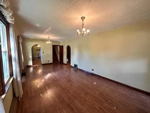 Living - 701 5th St NE, Staples, MN 56479 photo 4 of 6