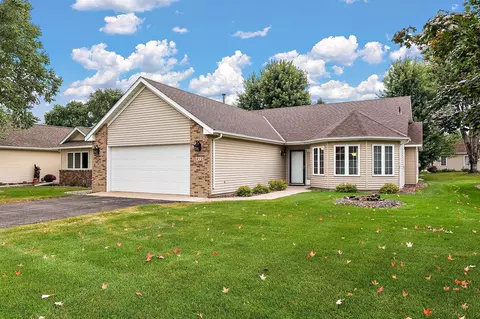 412 Kilkenny Ct, Saint Cloud, MN 56301