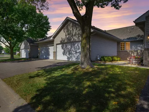 5514 Nathan Ln N #3, Plymouth, MN 55442