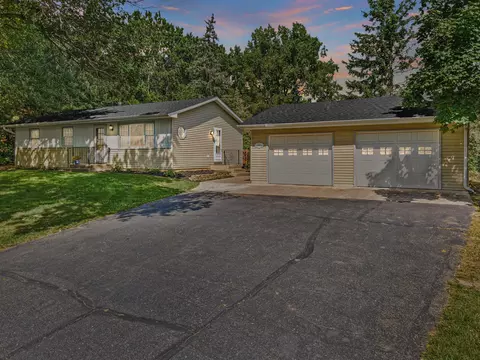 12814 Island View Dr NW, Elk River, MN 55330